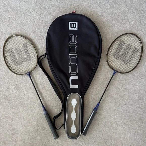 Wilson PRO WOLFF Badminton Rackets - Picture 1 of 3